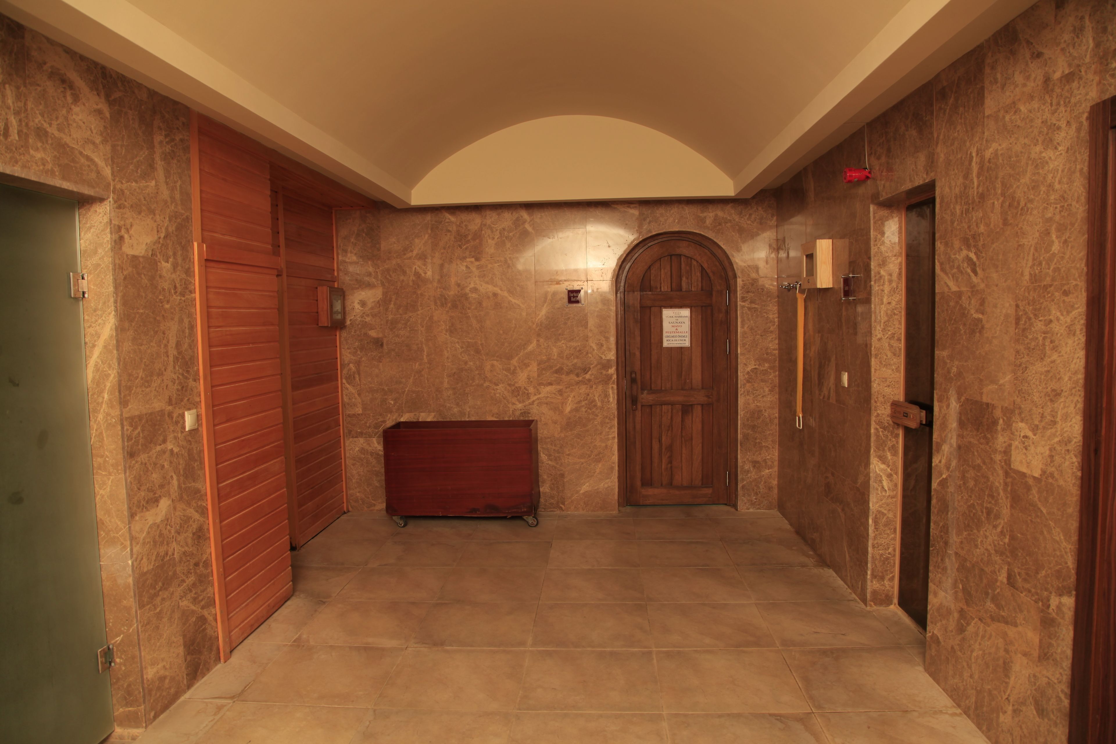 turkish bath/hammam, body treatments, aromatherapy, body scrubs, facials