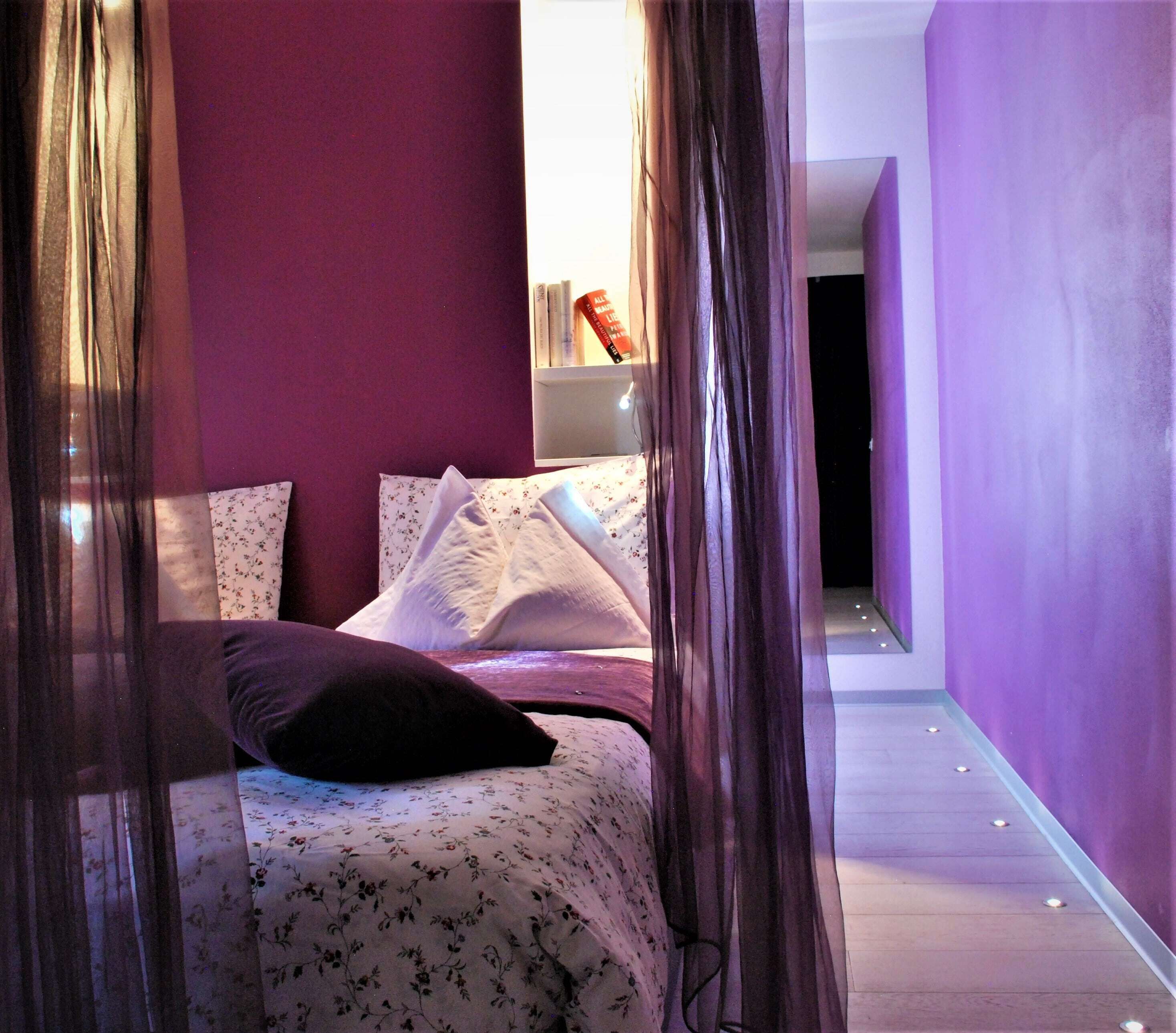 Suite, bubbelbad (Milano) | Een minibar, een kluis op de kamer, individueel gemeubileerd, een bureau