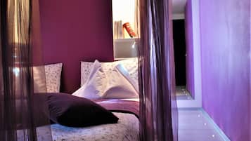 Suite, Jetted Tub (Milano) | Minibar, in-room safe, individually furnished, desk