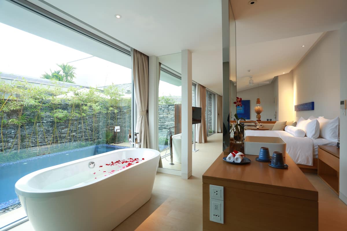 villa đà nẵng có bãi biển riêng