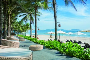 私家海滩、白沙、海滩遮阳伞、沙滩毛巾