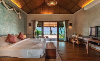 Beach Front  Villa | 1 bedroom, premium bedding, minibar, in-room safe