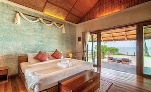 Beach Front Villa | 1 Schlafzimmer, hochwertige Bettwaren, Minibar, Zimmersafe