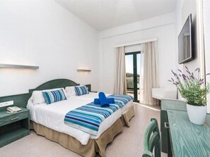 Mørklægningsgardiner, gratis Wi-Fi, sengetøj