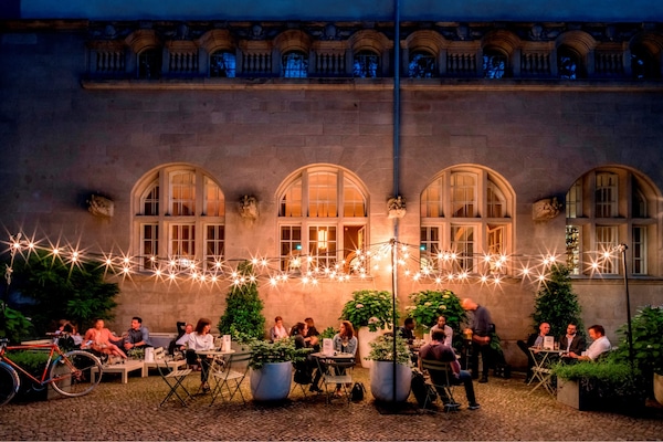 Bar (en la propiedad)