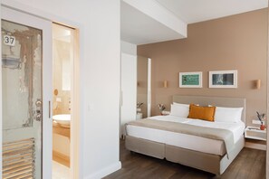 Junior Suite | 高級寝具、セーフティボックス (室内)、デスク、ノートパソコン用作業スペース