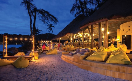 Beach bar