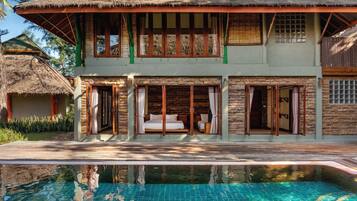 Pool Side Villa Sea View | In-room safe, rollaway beds, free WiFi, bed sheets