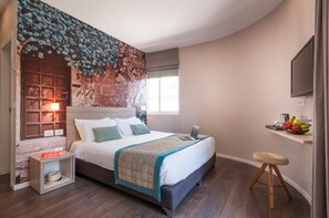 Dobbeltrom – city, byutsikt | Sengetøy av topp kvalitet, memory foam-senger og safe på rommet