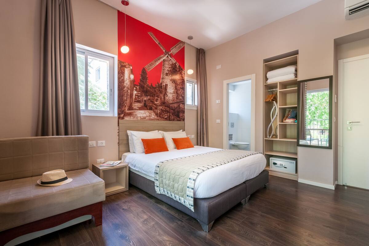 City Triple Room, City View | Extra beds