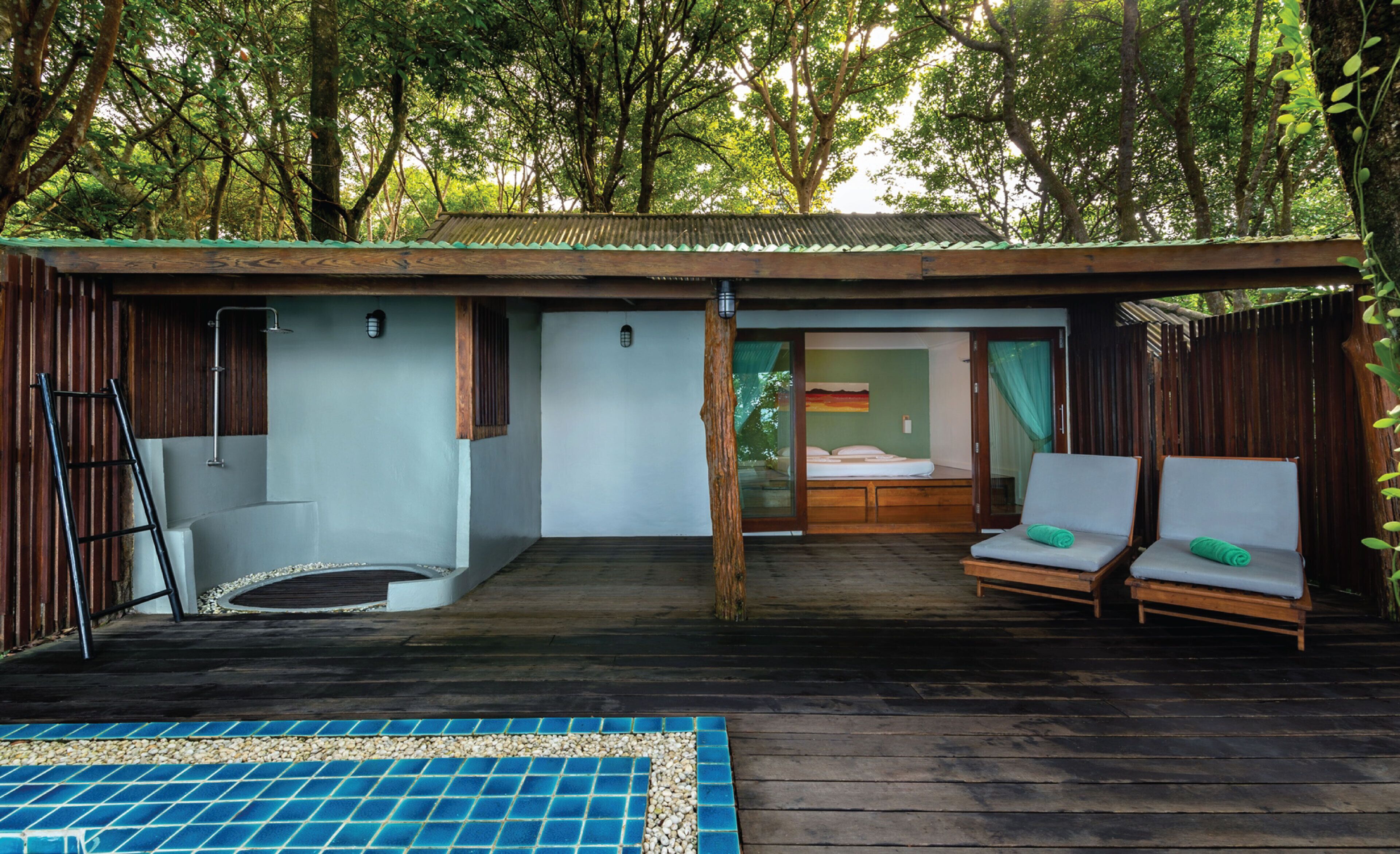 Mini Pool Villa / Modern Style | Hypo-allergenic bedding, desk, rollaway beds, free WiFi