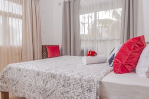 Double Room | Minibar, soundproofing, iron/ironing board, free WiFi - Le Manglier Guest House (Mahé Island)