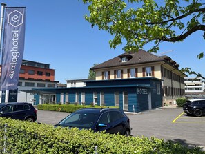 Front of property - Dialoghotel Eckstein (Baar)