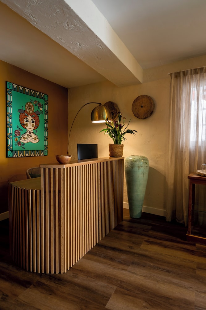 Mikasa boutique Hotel by null