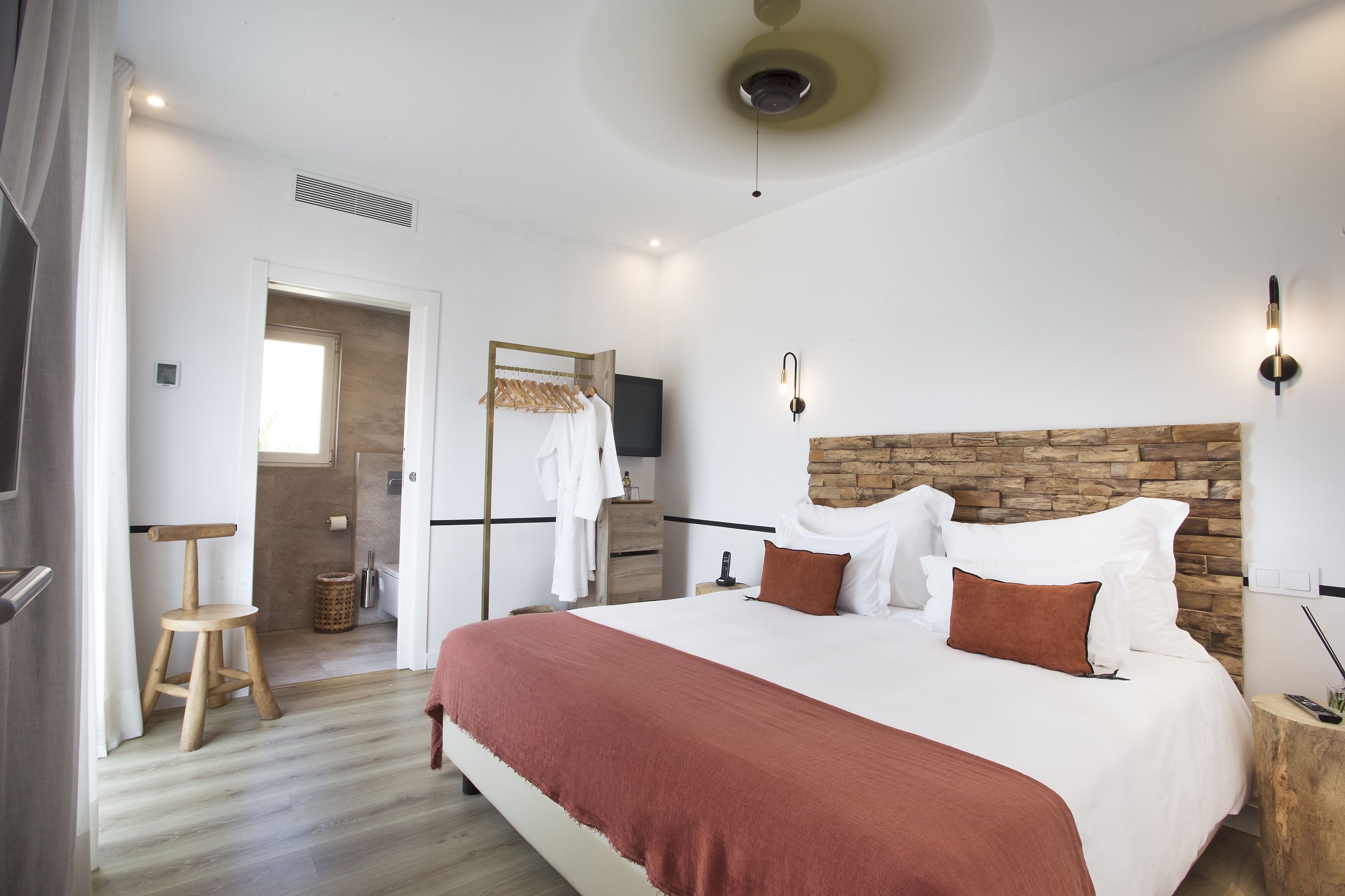 Superior Room, Sea View | Premium bedding, individually decorated, individually furnished