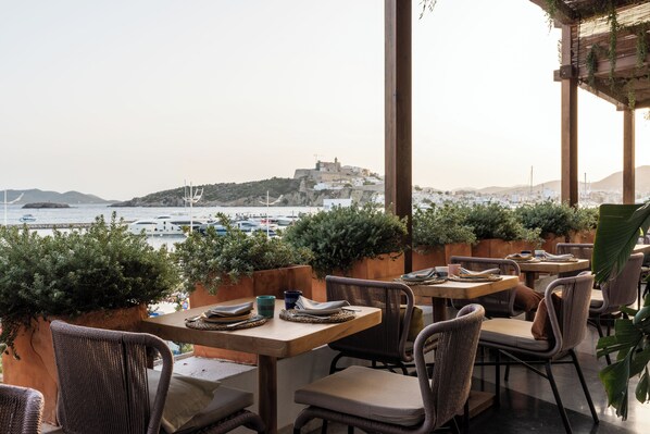Daily buffet breakfast (EUR 18 per person) - Mikasa Ibiza Boutique Hotel - Adults Only (Ibiza Town)