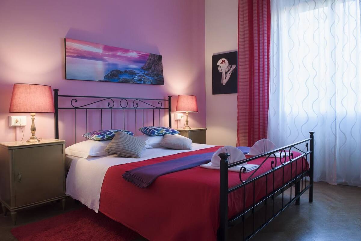 Desk, free cots/infant beds, rollaway beds, free WiFi