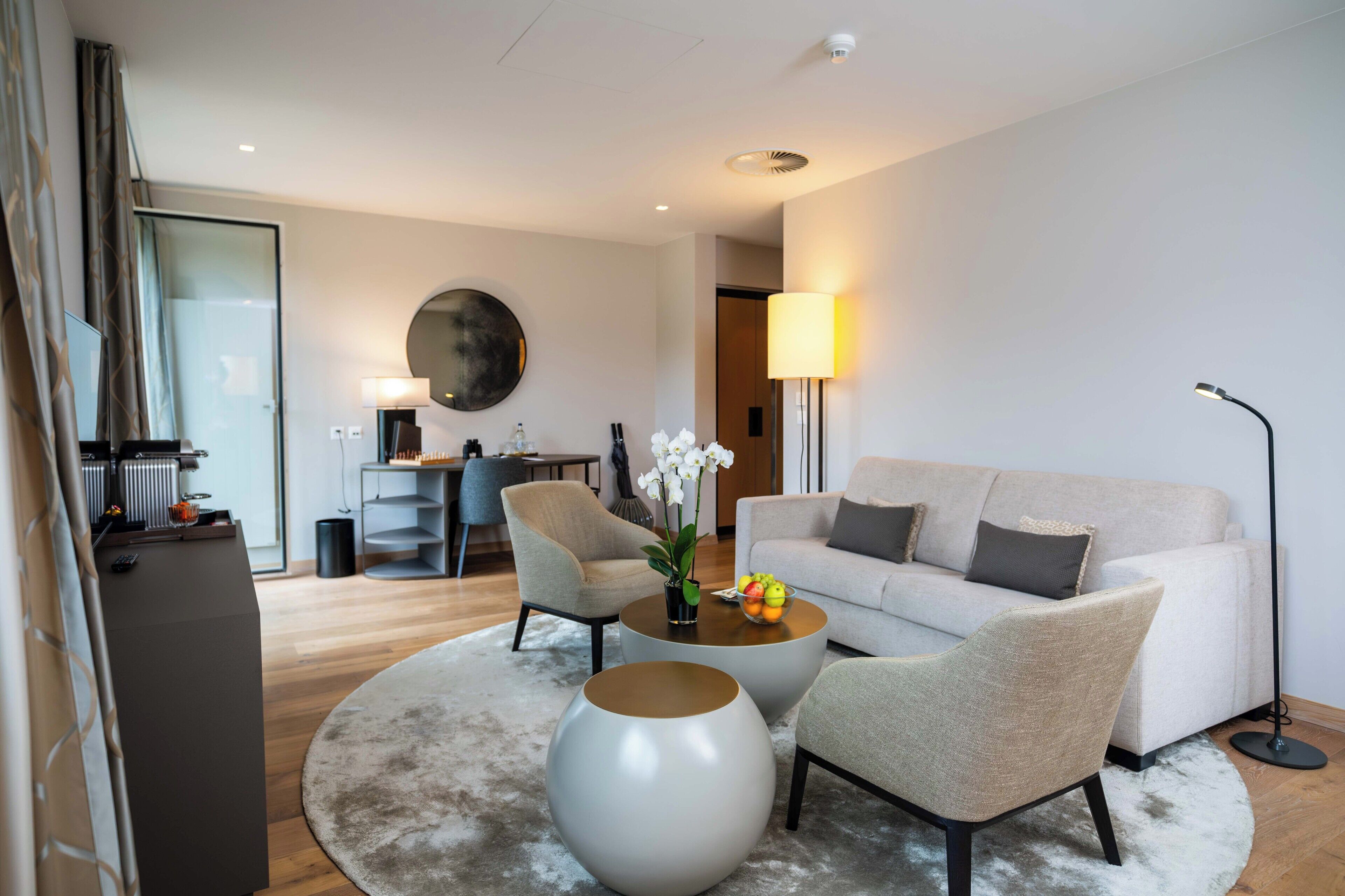 Panorama Suite | Hypo-allergenic bedding, minibar, in-room safe, desk