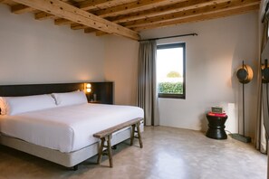 Dobbeltrom – junior | 10 soverom, sengetøy av topp kvalitet, dundyner og minibar