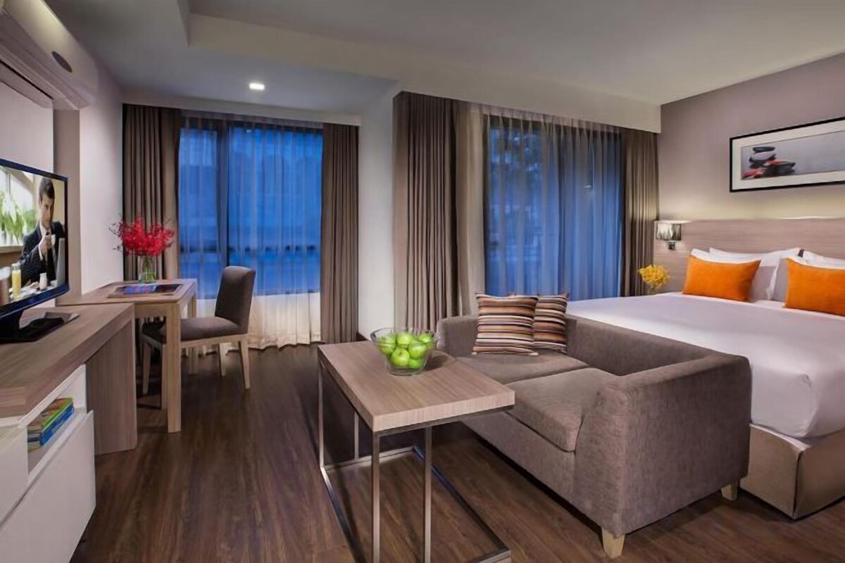 Premium bedding, pillow-top beds, in-room safe, desk