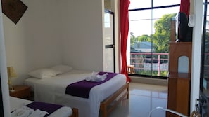Double Room | View from room - CHIMICUAS HOUSE (Tambopata)