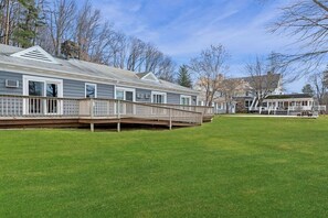 Comfort Room | Terrace/patio - The Hartness House (Springfield)