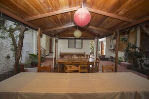 Desayuno continental incluido todos los días 