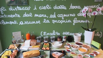 Desayuno buffet incluido todos los días