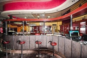 Bar (in der Unterkunft)