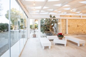 Breakfast and dinner served, local cuisine - Masseria Agrituristica Lama San Giorgio (Rutigliano)