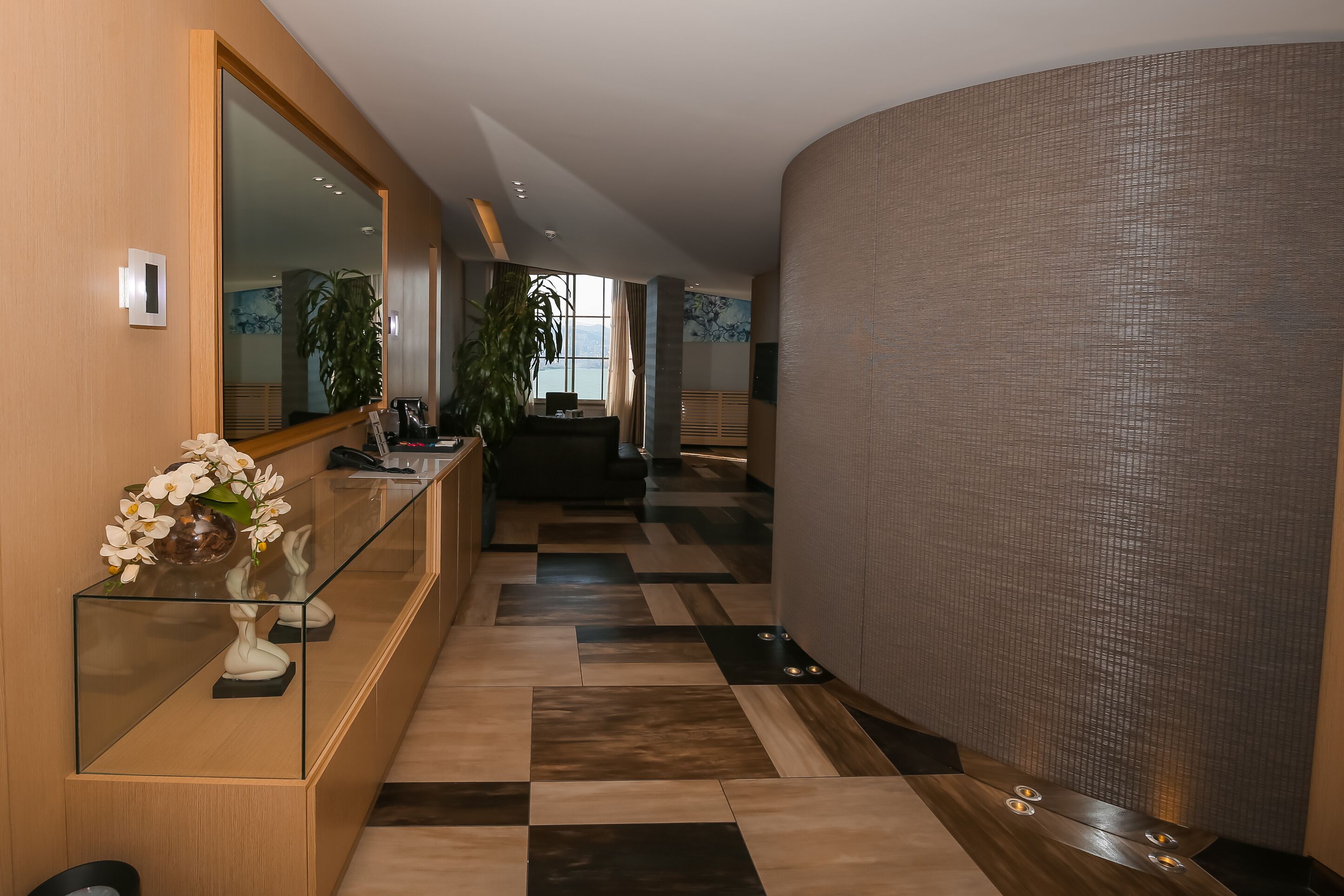 executive penthouse, 2 bedrooms, hot tub, sea view | 2 bedrooms, egyptian cotton sheets, premium bedding, pillow-top beds