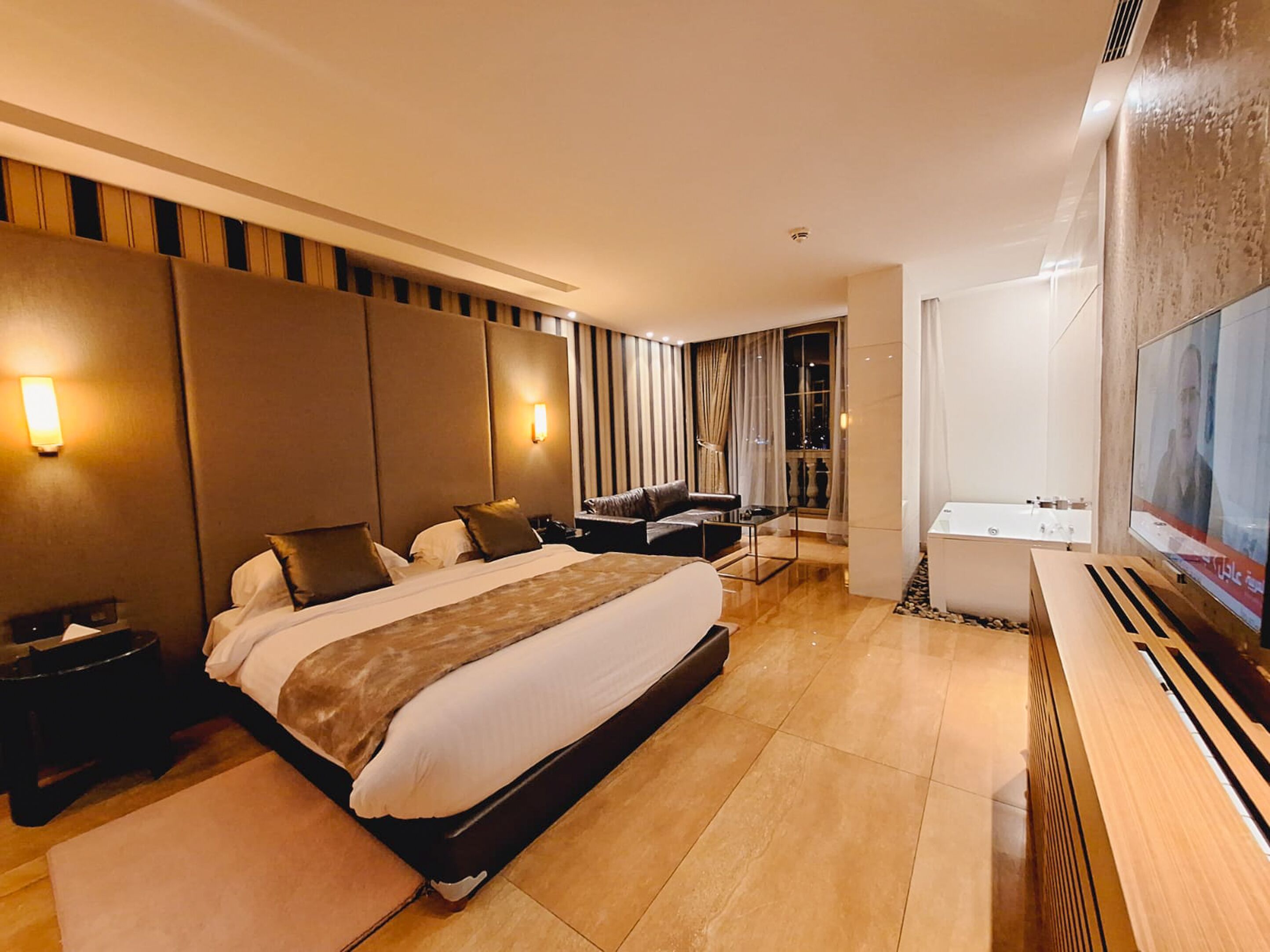 junior suite, 1 king bed, hot tub, sea view | 2 bedrooms, egyptian cotton sheets, premium bedding, pillow-top beds