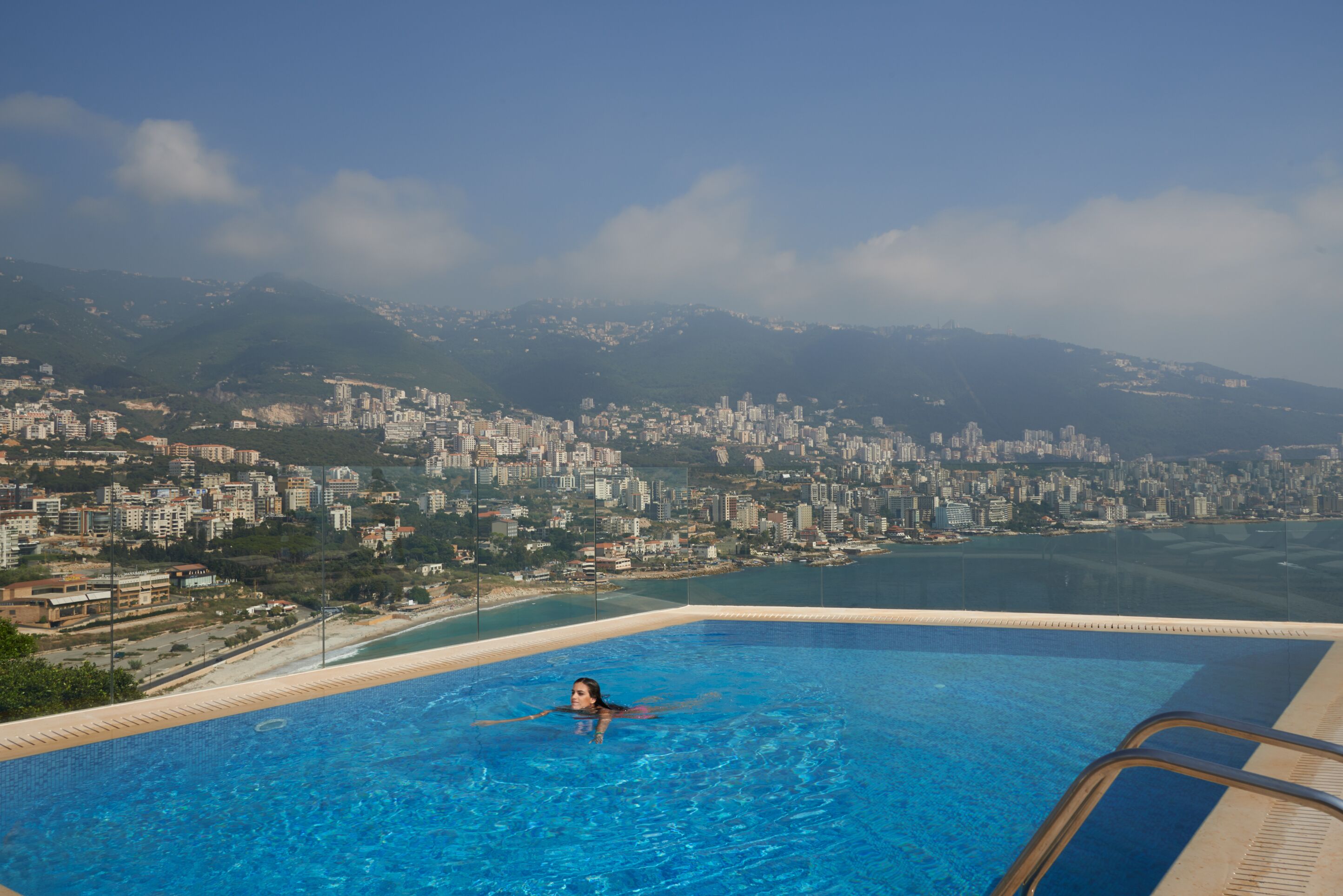 outdoor pool, a rooftop pool