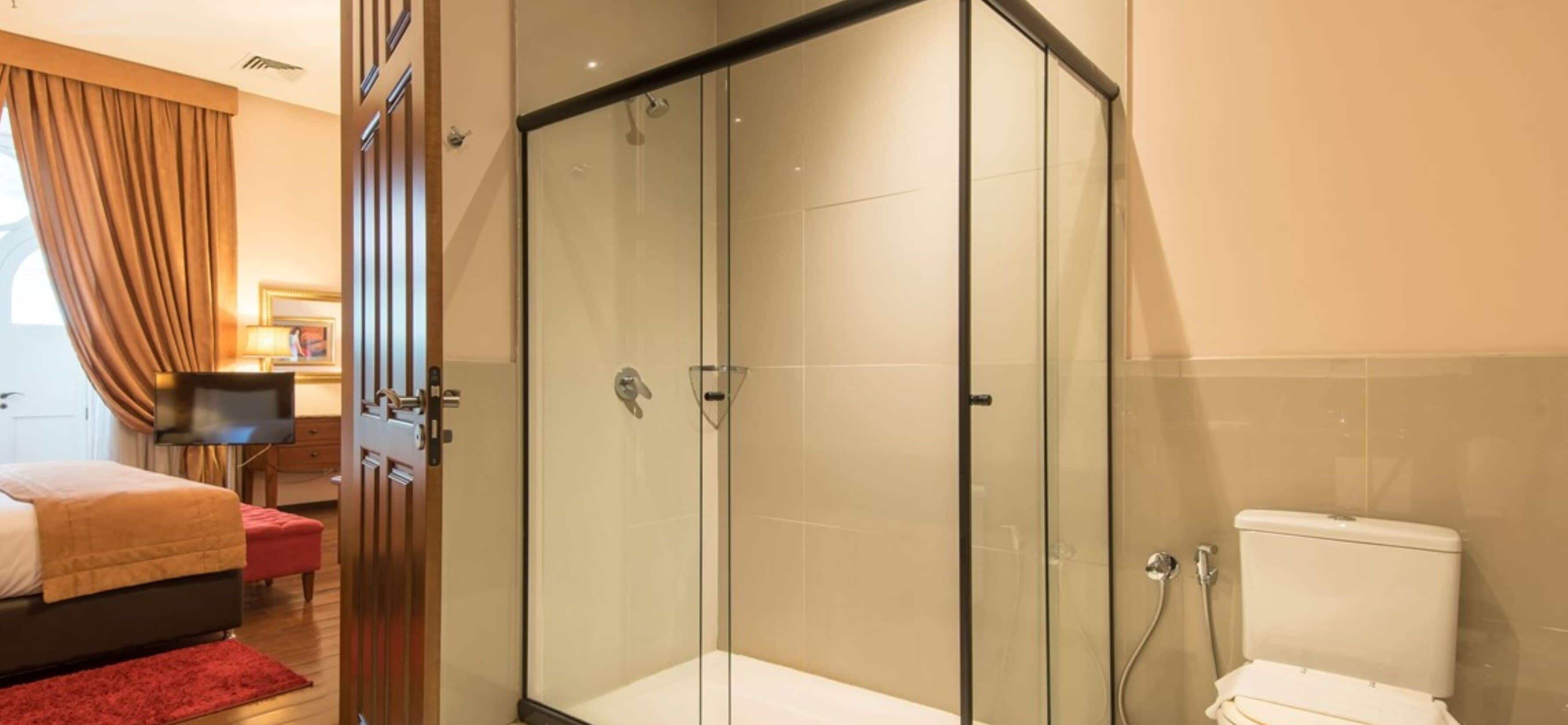 collection superior premium | bathroom | shower, free toiletries, hair dryer, towels