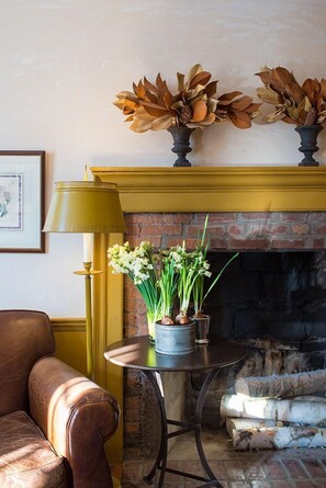 Interior - The Old Inn On The Green (Great Barrington)