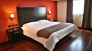 熨斗/熨板、免费婴儿床、免费 WiFi、床单