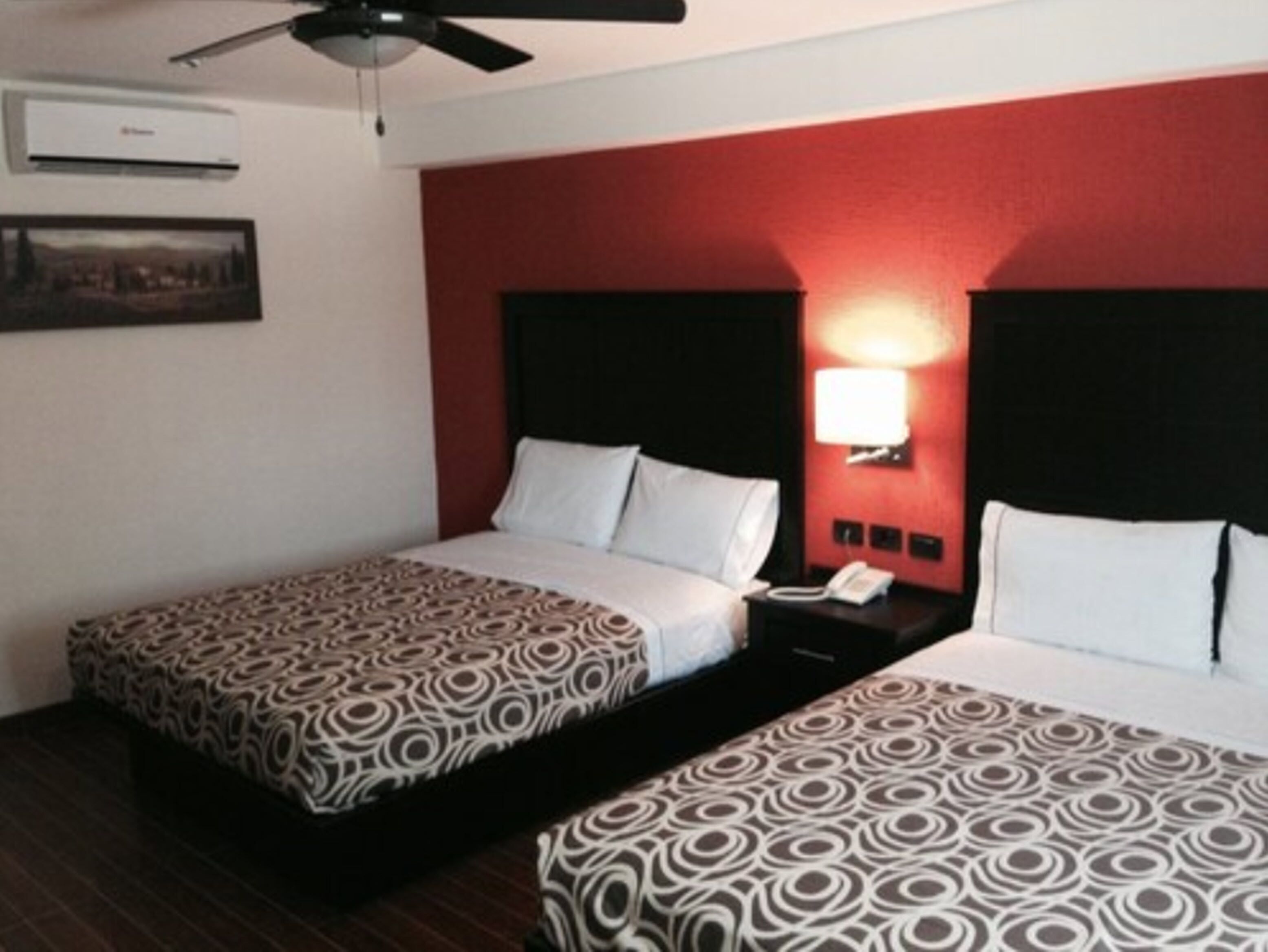 standard double room | iron/ironing board, free cots/infant beds, free wifi, bed sheets