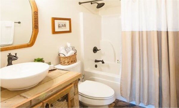 Bathroom - Soho Lofts (Milledgeville)