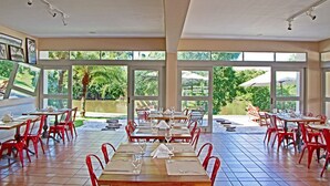 Unclassified image, 3 of 35, button - Riverside Hotel (Lauro de Freitas)