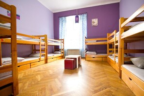 Dormitorio compartido (One Bed in a Mixed 10-Bed Dorm) | Camas extra y wifi gratis
