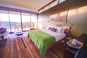 Recibidor Suite | Down comforters, Tempur-Pedic beds, minibar, in-room safe - Chayote Lodge (Cirrí Sur)