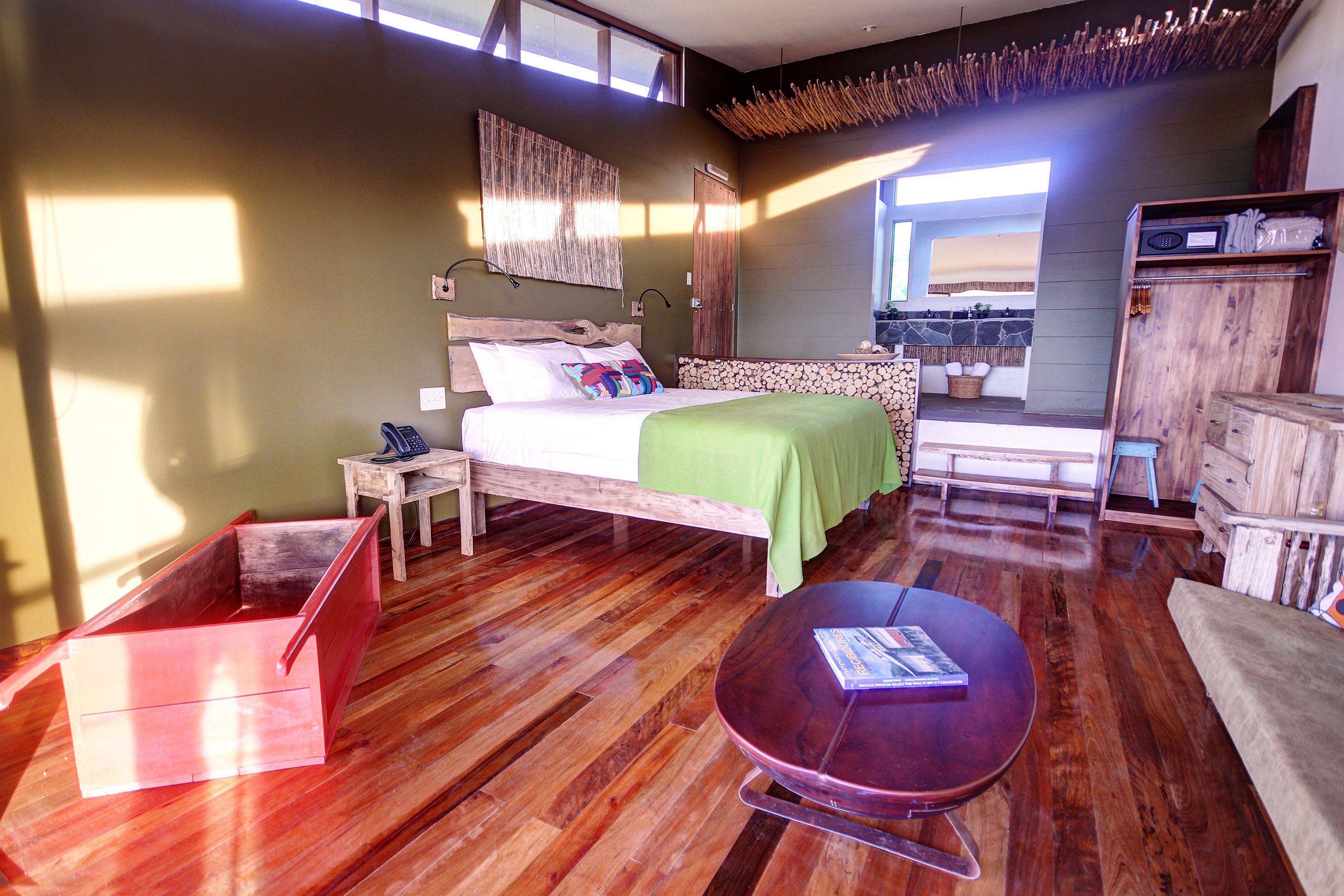 recibidor suite | 1 bedroom, down duvets, tempur-pedic beds, minibar