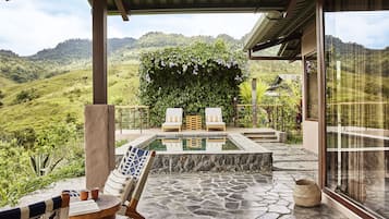 Private pool
