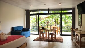 Signature Cabin, 1 King Bed with Sofa bed, Hot Tub, Mountain View | In-room safe, desk, free WiFi, bed sheets - Las Terrazas De Dana Boutique Lodge (Mindo)