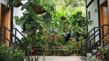 Signature Cabin, 1 King Bed with Sofa bed, Hot Tub, Mountain View | In-room safe, desk, free WiFi, bed sheets