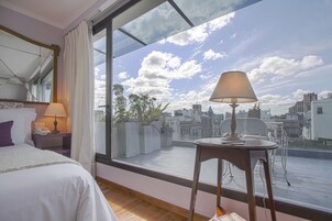 Sábanas de algodón egipcio, ropa de cama de alta calidad y minibar