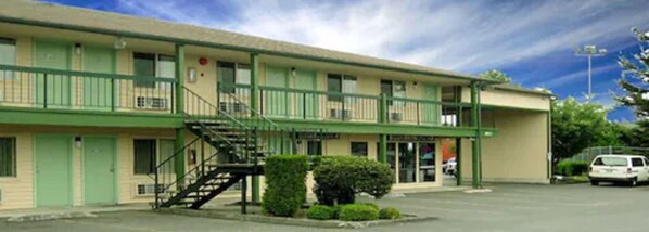 Exterior - Sunrise Inn (Everett)