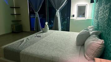 Honeymoon Room