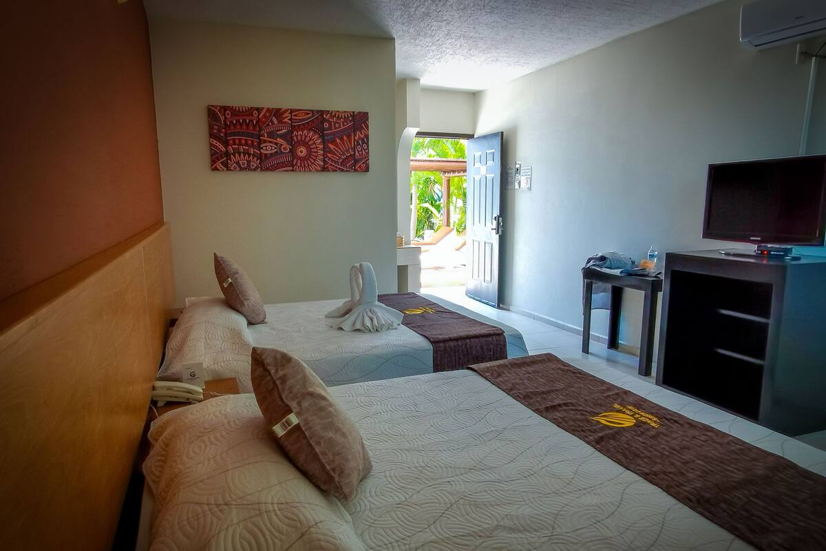 Caja de seguridad en la habitación, wifi gratis y ropa de cama