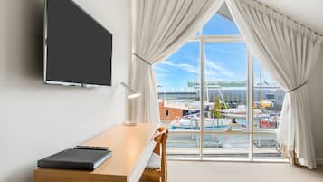 Apartamento, 1 habitación | Cortinas opacas, tabla de planchar con plancha, cunas (de pago)